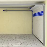 Innenansicht einer mit dem Deckenlauftor "Detolux"verschlossenen Garage.